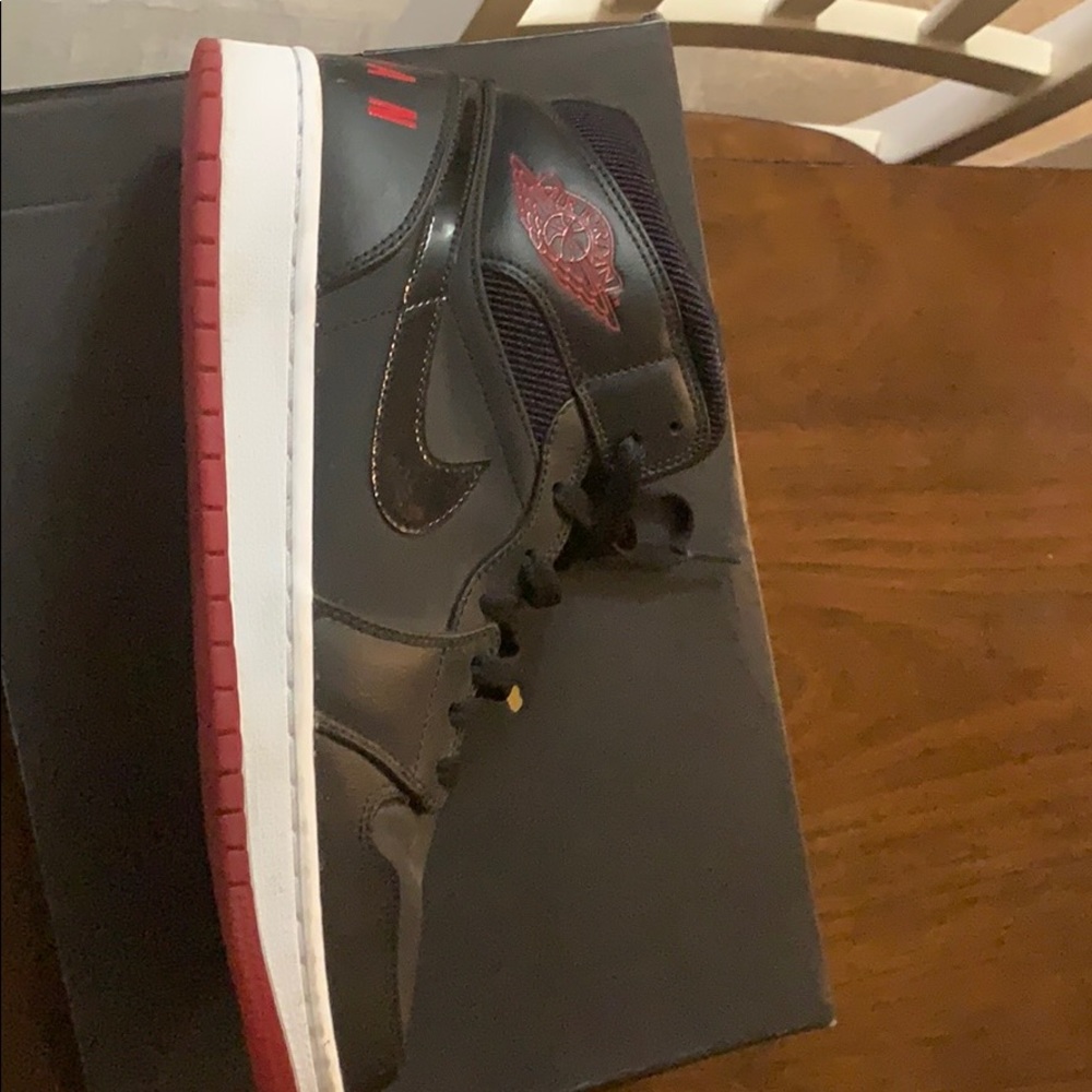Shoe